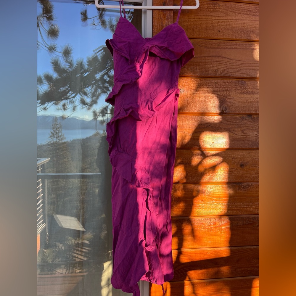 Zara Linen Dress - would be great for a party.
